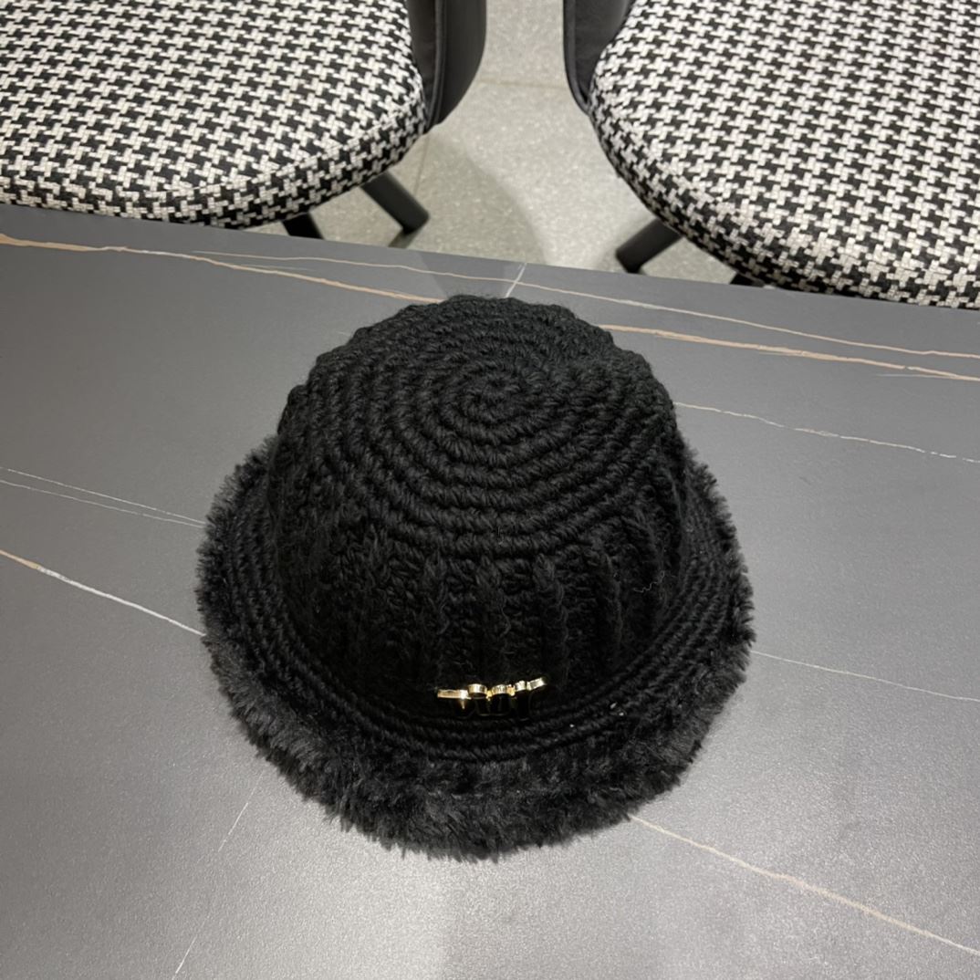 Christian Dior Caps